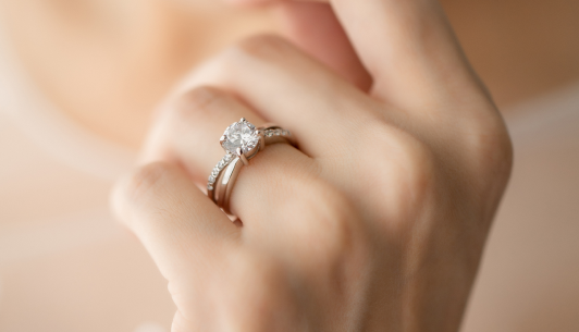 What to consider when buying diamond rings
